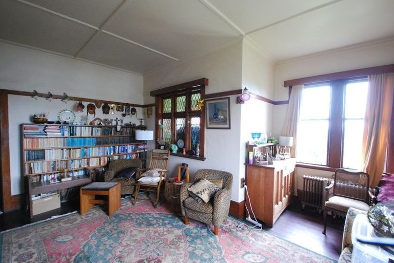 Photo of property in 31 Saint Michaels Crescent, Kelburn, Wellington, 6012