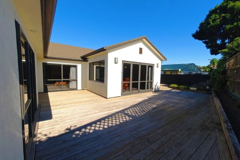 Photo of property in 30 Sandwich Road, St Andrews, Hamilton, 3200