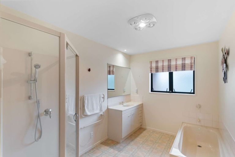 Photo of property in 18 Woodville Street, Leeston, 7632