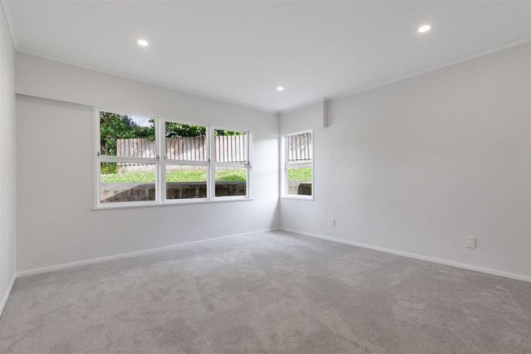 Photo of property in 2/15 Walter Macdonald Street, Howick, Auckland, 2014