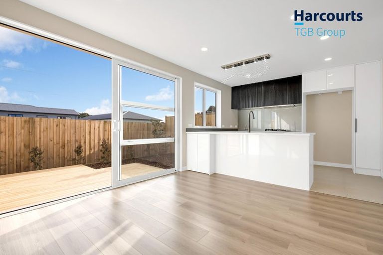 Photo of property in 3 Karikari Crescent, Takanini, 2112