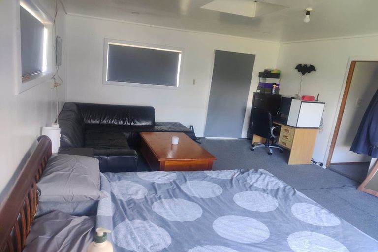 Photo of property in 20 Sunnypark Avenue, Rosehill, Papakura, 2113