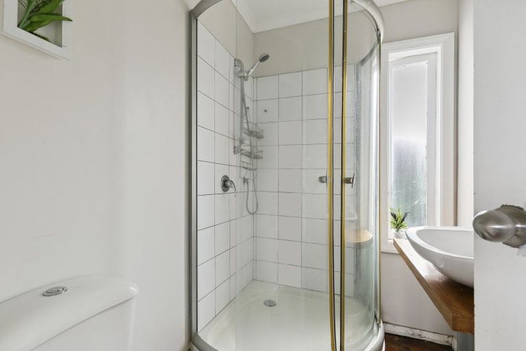 Photo of property in 109 Black Rock Road, Newlands, Wellington, 6037