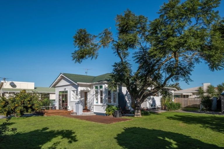 Photo of property in 586 Aberdeen Road, Te Hapara, Gisborne, 4010