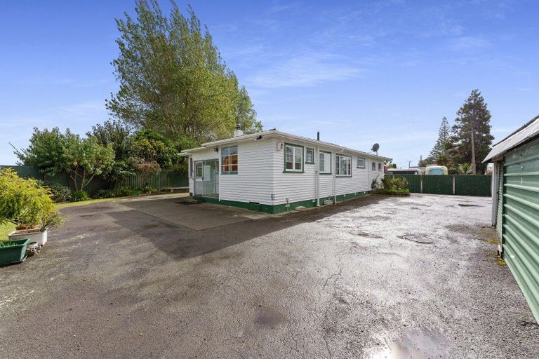 Photo of property in 16 Rimu Street, Otaki, 5512