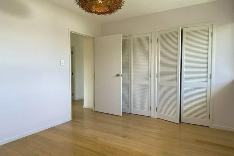 Photo of property in 85 Pacific Parade, Army Bay, Whangaparaoa, 0930