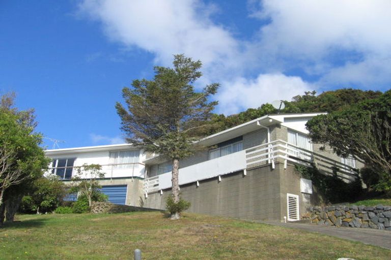 Photo of property in 61 Allington Road, Karori, Wellington, 6012