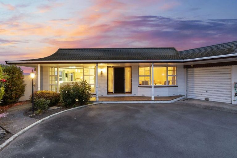 Photo of property in 2/48 Main North Road, Papanui, Christchurch, 8052