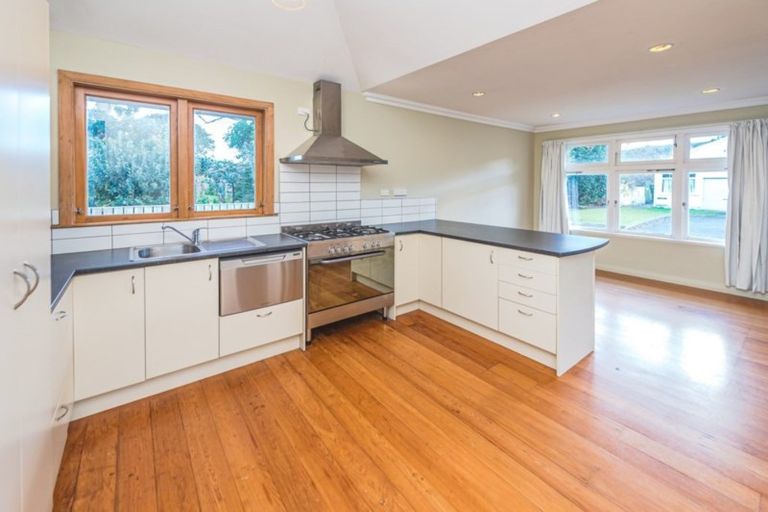 Photo of property in 6 Borlase Place, Aramoho, Whanganui, 4500