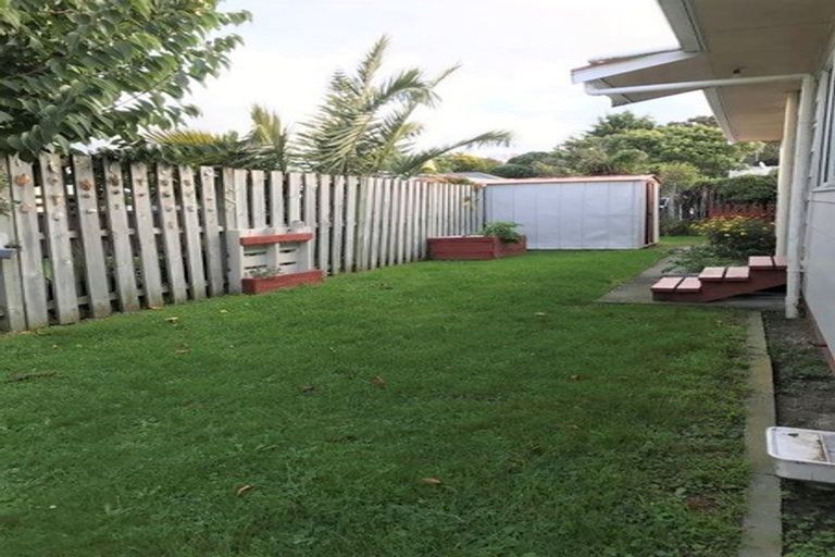 Photo of property in 64a Kirk Street, Otaki, 5512