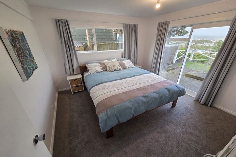 Photo of property in 35 Acacia Avenue, Maungaraki, Lower Hutt, 5010