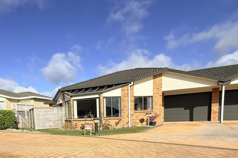 Photo of property in 9/169 Sturges Road, Henderson, Auckland, 0612