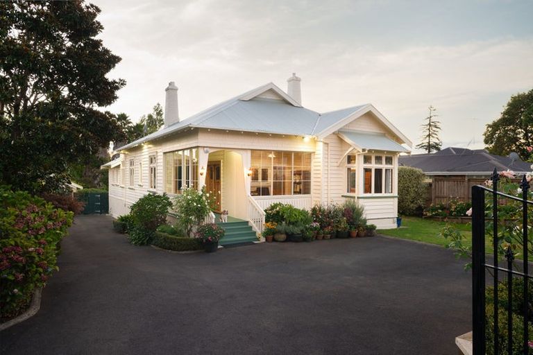 Photo of property in 247 River Road, Claudelands, Hamilton, 3214