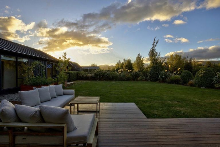 Photo of property in 14 Jacks Point Rise, Jacks Point, Queenstown, 9371