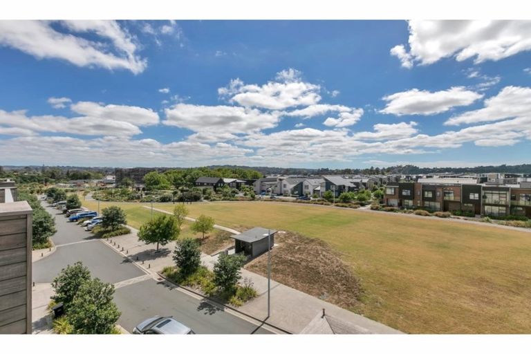 Photo of property in 305/160d Hobsonville Point Road, Hobsonville, Auckland, 0616