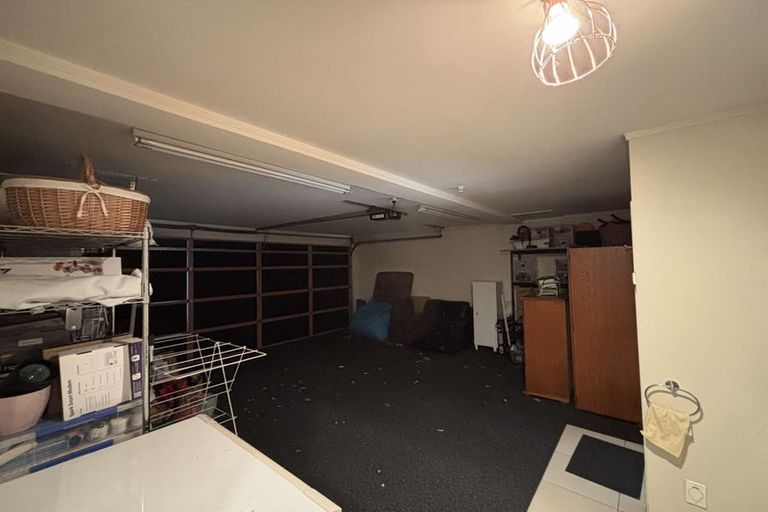 Photo of property in Fernhill Flats, 3/324 The Terrace, Te Aro, Wellington, 6011