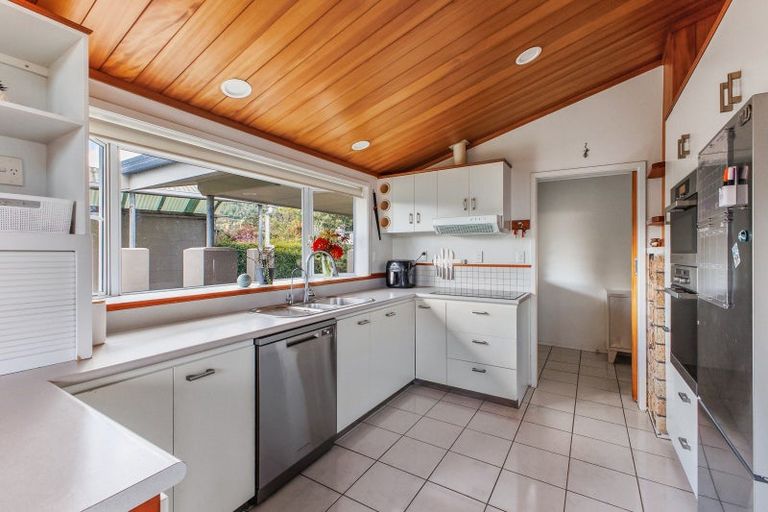 Photo of property in 12 Halberg Crescent, Whakatane, 3120