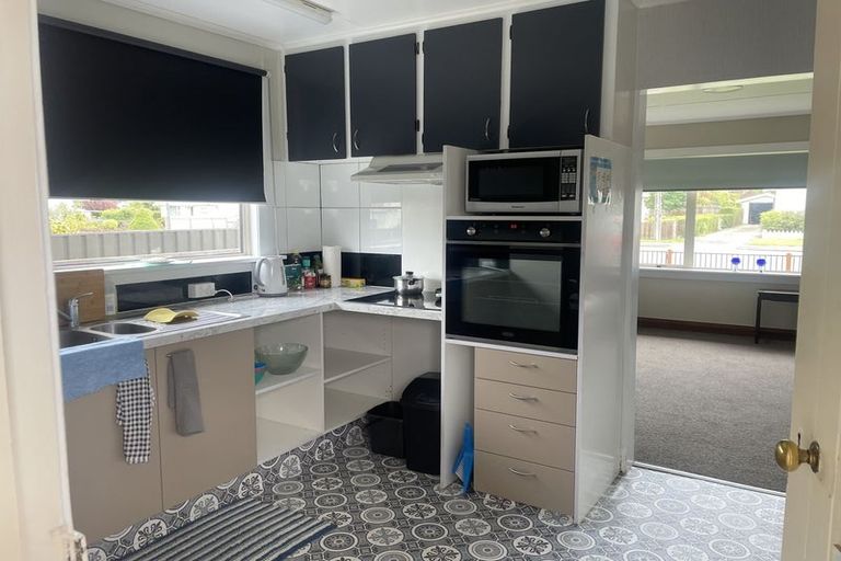 Photo of property in 9 Moorhouse Street, Waimate, 7924