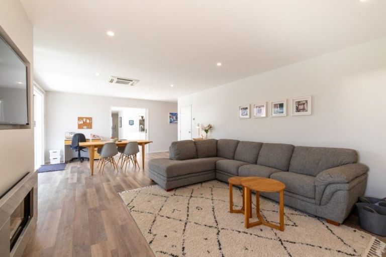 Photo of property in 14 Silver Springs Boulevard, Mosgiel, 9024