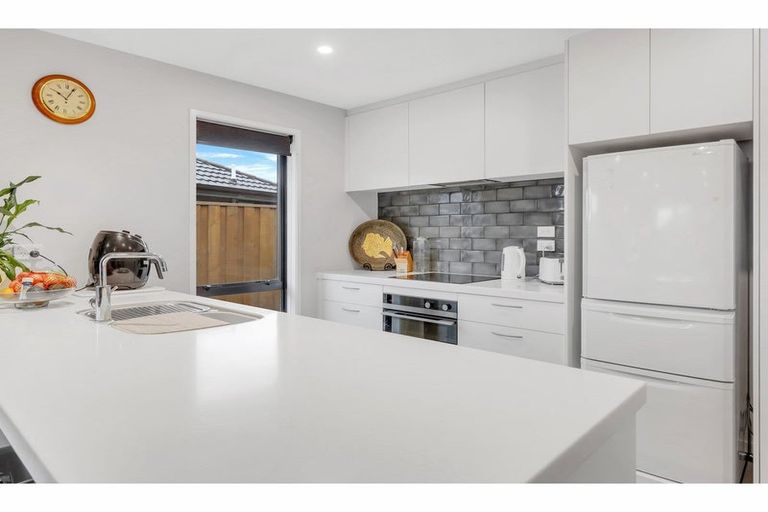 Photo of property in 52 Wigmore Crescent, Rolleston, 7615