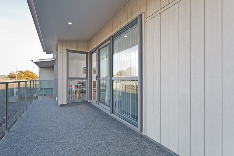 Photo of property in 12/26 Railway Street West, Papakura, 2110