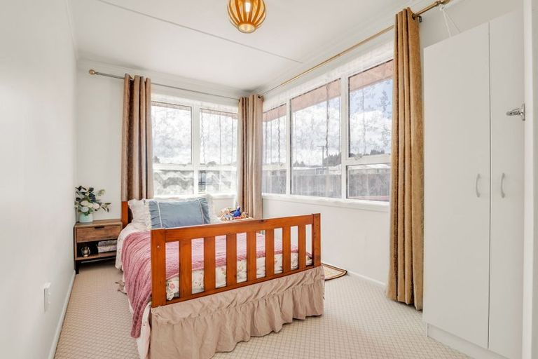 Photo of property in 21 Elliott Crescent, Owhata, Rotorua, 3010