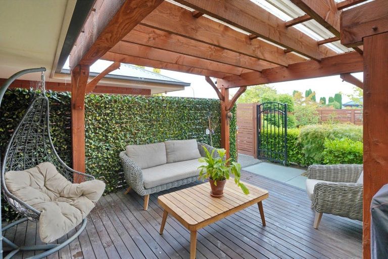 Photo of property in 4 Riverview Road, Rangiora, 7400