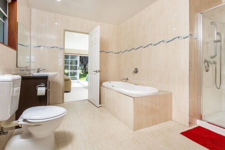 Photo of property in 34c Kewa Road, Albany Heights, Auckland, 0632