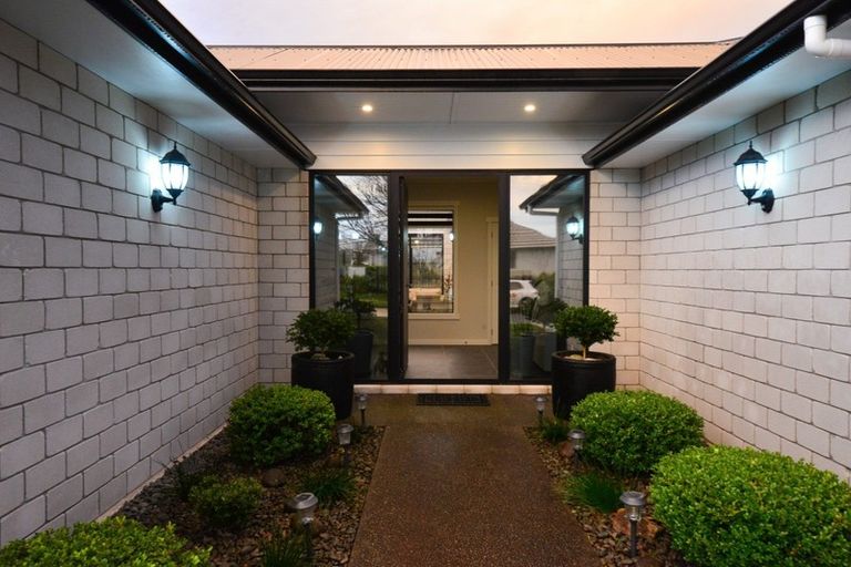 Photo of property in 4 Helen June Avenue, Flagstaff, Hamilton, 3210