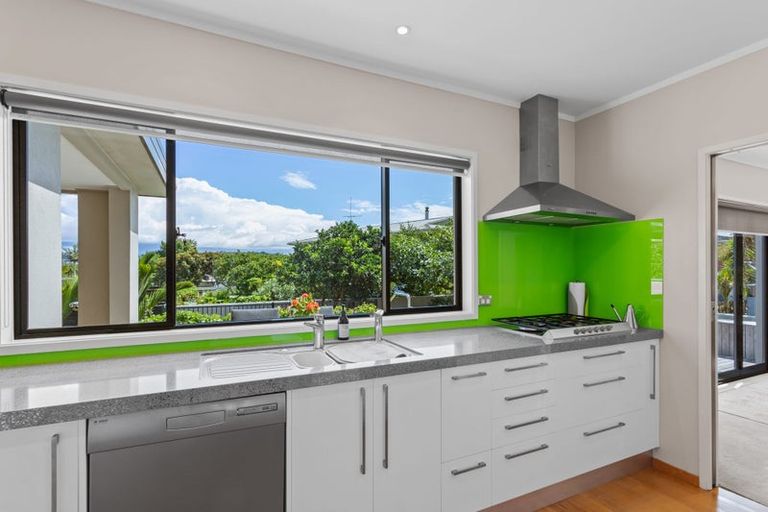 Photo of property in 105 Muir Avenue, Mangere Bridge, Auckland, 2022