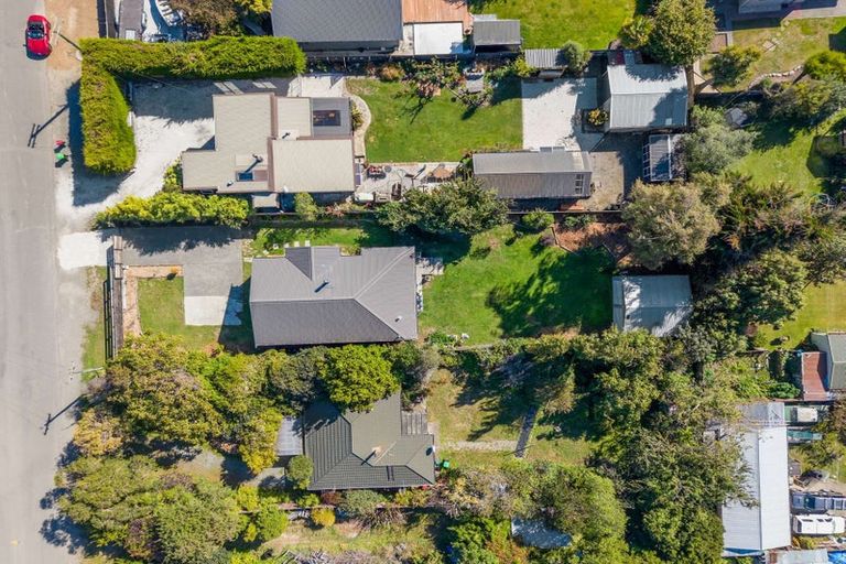 Photo of property in 14 Queens Avenue, Waikuku Beach, 7402