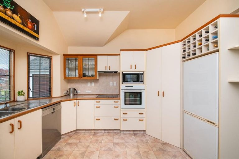 Photo of property in 14 Dunallen Avenue, Marton, 4710