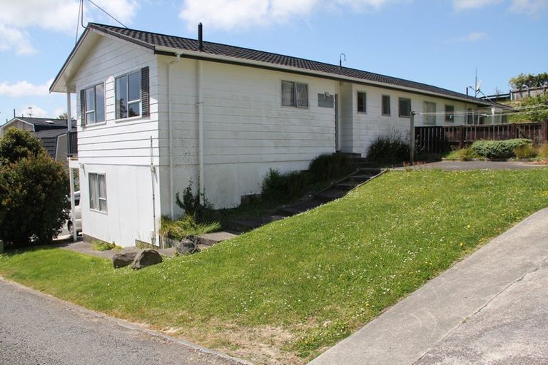 Photo of property in 54a Cambrian Street, Churton Park, Wellington, 6037