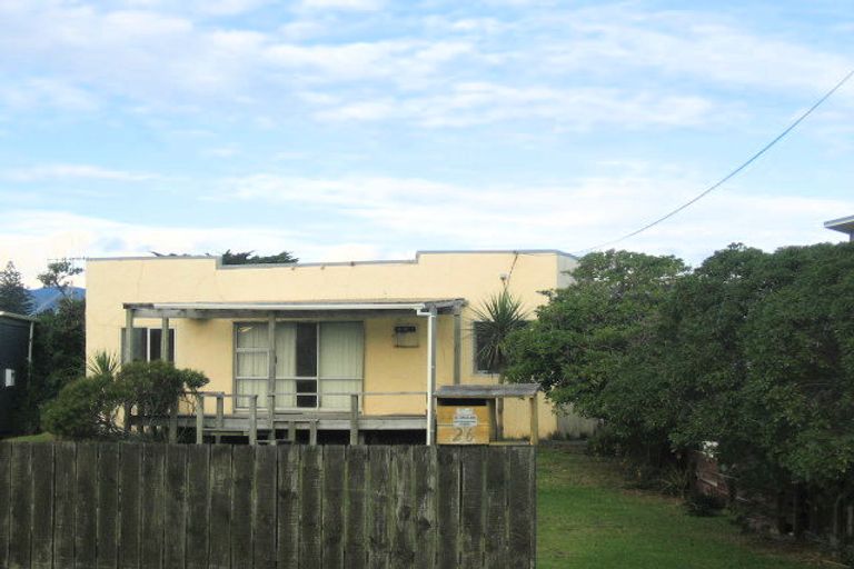Photo of property in 26 Babbacombe Avenue, Otaki Beach, Otaki, 5512