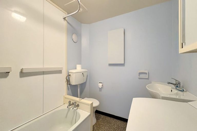 Photo of property in Mansfield Towers, 1 Grant Road, Thorndon, Wellington, 6011