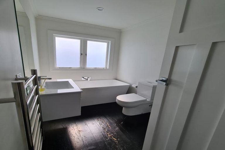 Photo of property in 1/11 Nelson Street, Papakura, 2110