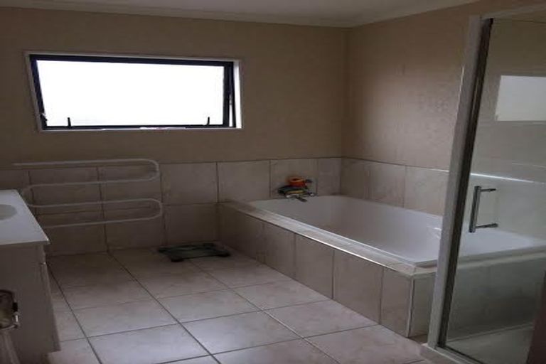 Photo of property in 17 Matarangi Road, East Tamaki, Auckland, 2013