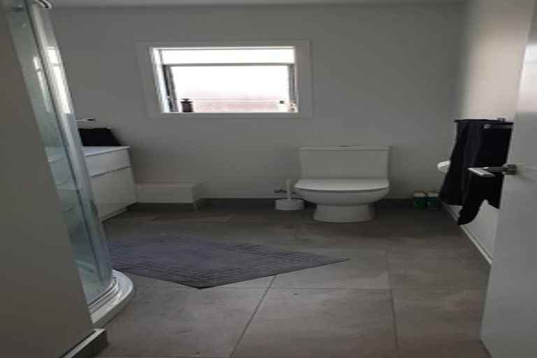 Photo of property in 1/72l Kitchener Road, Milford, Auckland, 0620