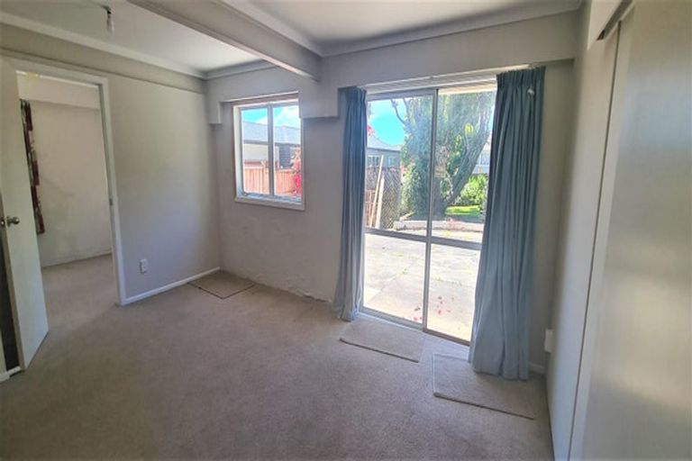 Photo of property in 21 Olsen Avenue, Hillsborough, Auckland, 1042