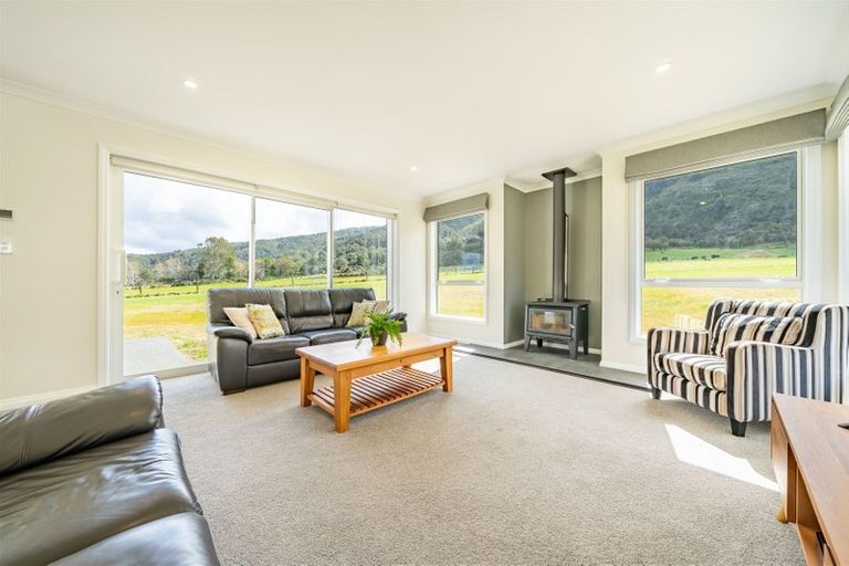 Photo of property in 319 Marchant Road, Kaitoke, Upper Hutt, 5018