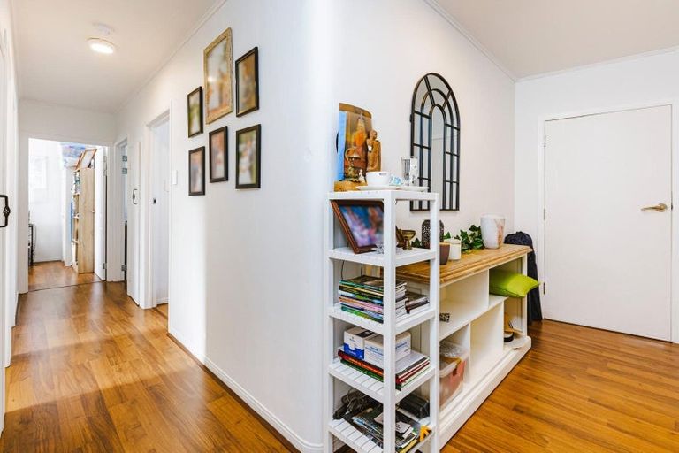 Photo of property in 19 Wilson Place, Papakura, 2110