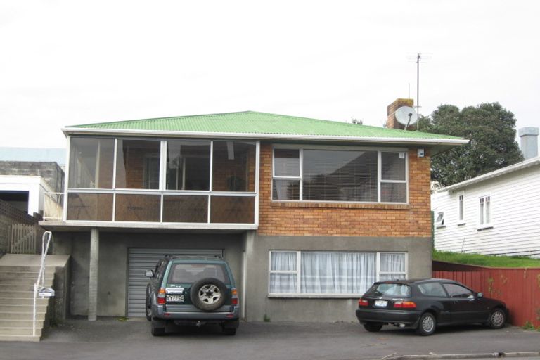 Photo of property in 148 Molesworth Street, New Plymouth, 4312