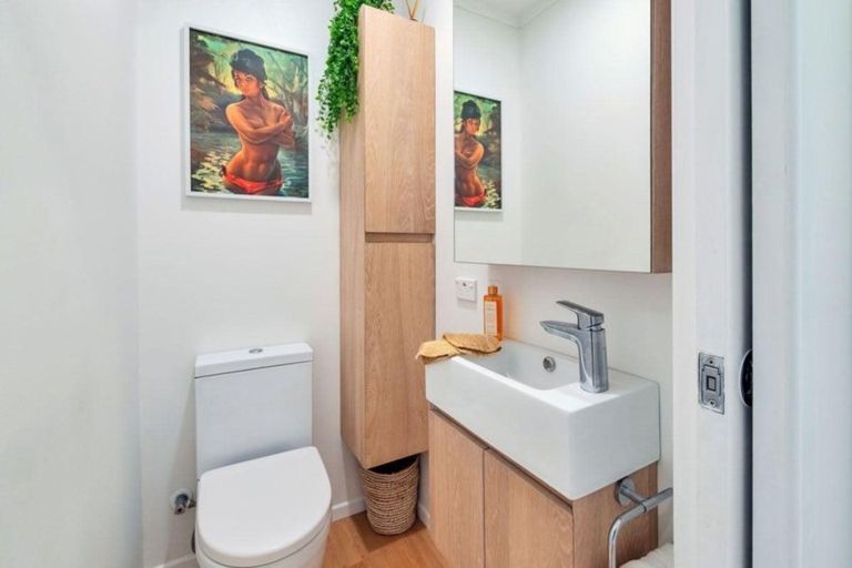 Photo of property in 60 Glen Marine Parade, Glendene, Auckland, 0602