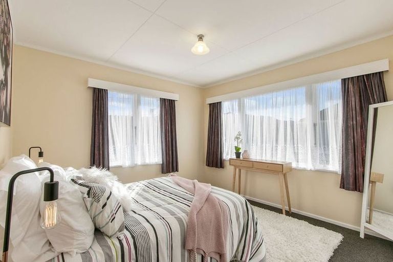 Photo of property in 128 Wise Street, Wainuiomata, Lower Hutt, 5014