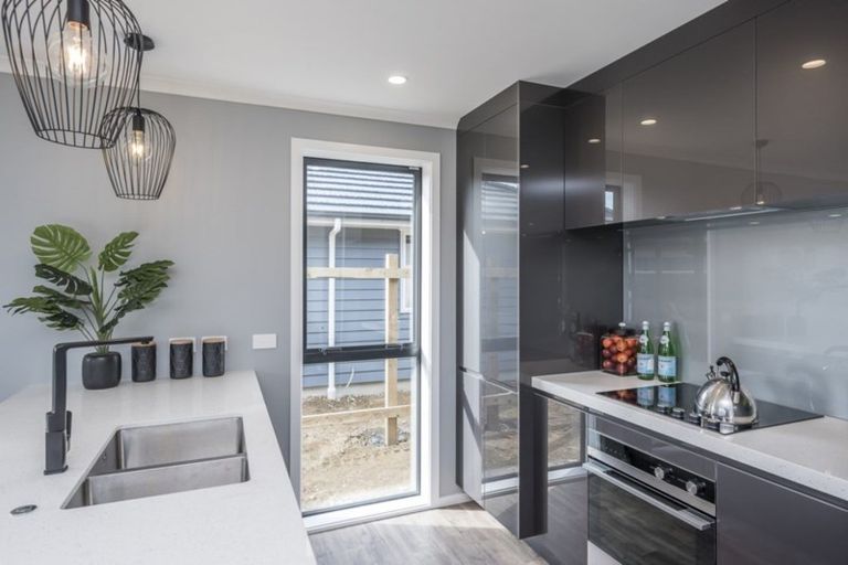 Photo of property in 10 Paioke Street, Waikanae, 5036