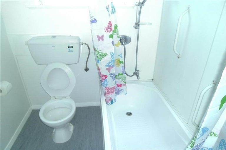 Photo of property in 1 Toi Street, Otaki Beach, Otaki, 5512