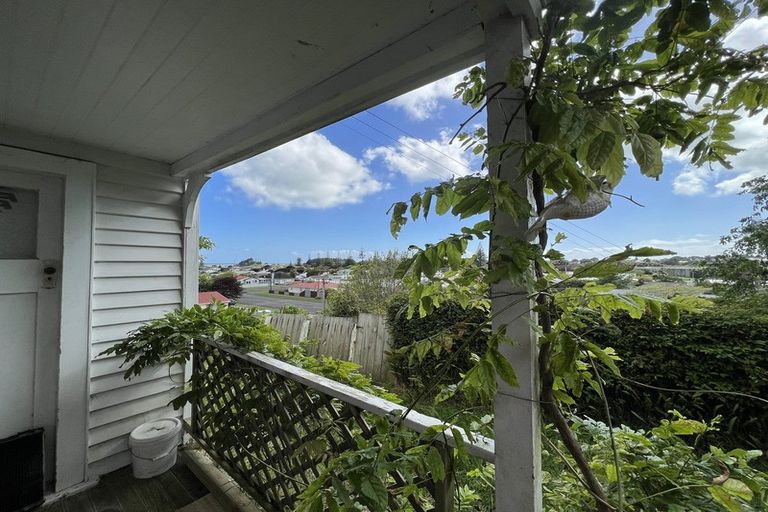 Photo of property in 67 Grey Street, Waitara, 4320