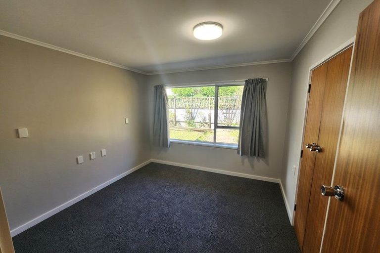 Photo of property in 7 Ruru Street, Waikanae, 5036