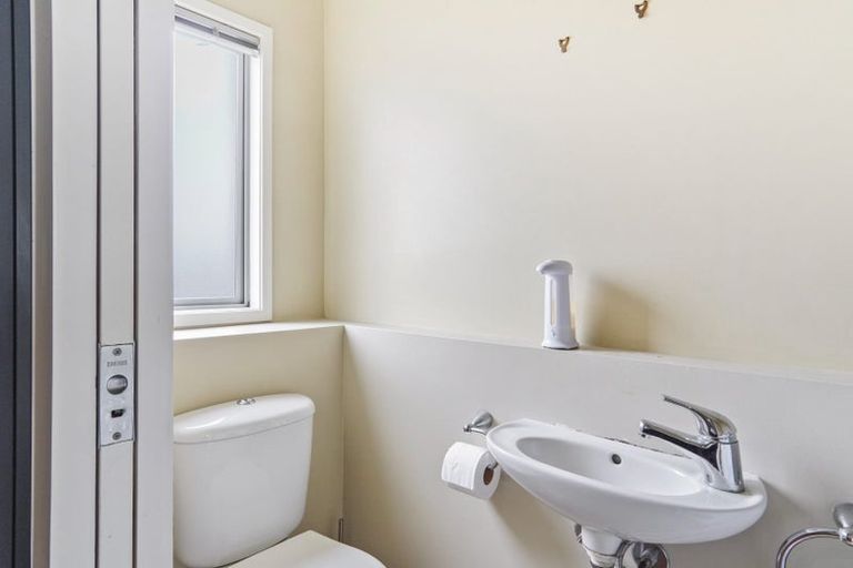 Photo of property in 9/29 Haven Drive, East Tamaki, Auckland, 2013