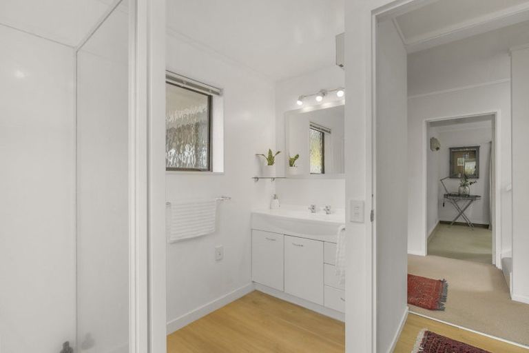 Photo of property in 1/11 Kereru Street, Two Mile Bay, Taupo, 3330